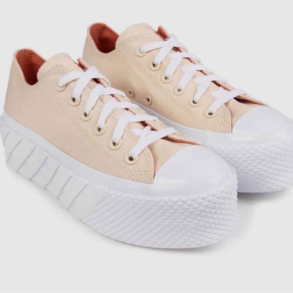 CHUCK TAYLOR ALL STAR LIFT 2X PLATFORM SNEAKER LIGHT TWINE/WHITE/HEALING CLAY 9